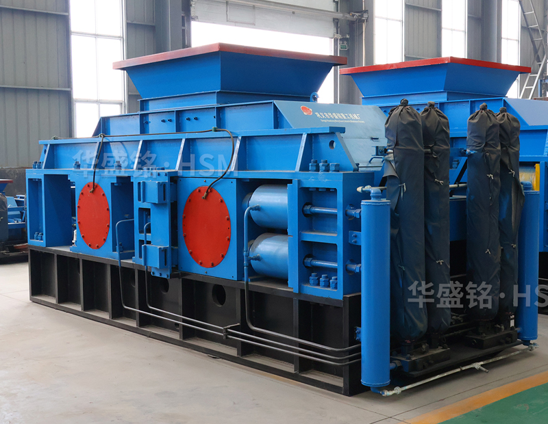 鐵礦石破碎機成套設備,時產350噸液壓雙輥制砂機多少錢?