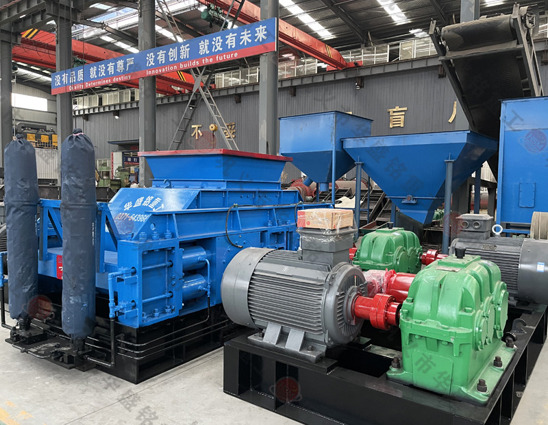 華盛銘1212型全液壓對輥制砂機(jī)多少錢一臺,有沒有生產(chǎn)現(xiàn)場